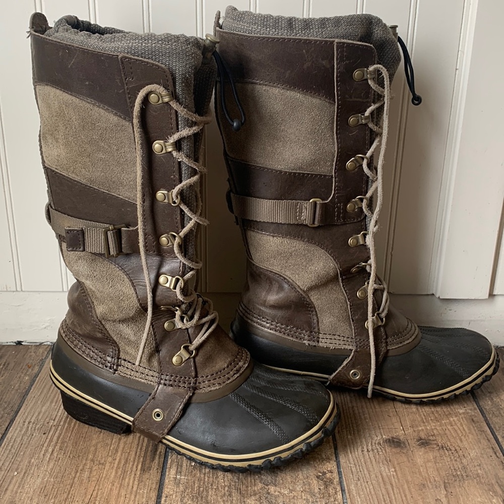 Sorel Carly Conquest Tall Lace Up Boot Brown/Tan/Black